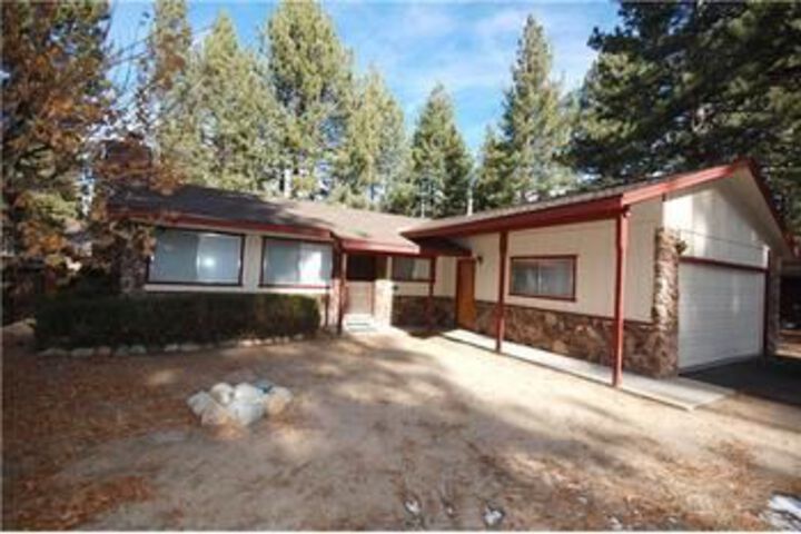 2945 Pinewood Drive