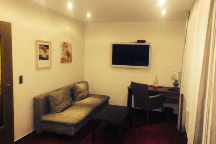 Room 12 of 34