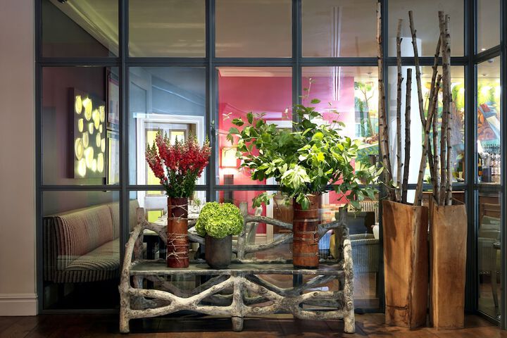 Entrance & Lobby