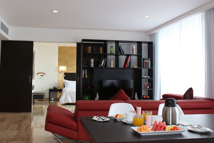 Room 4 of 52