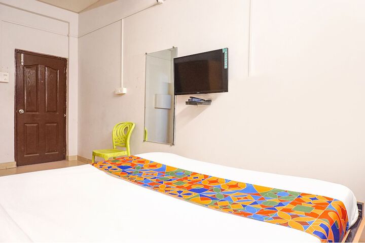 Room 14 of 37