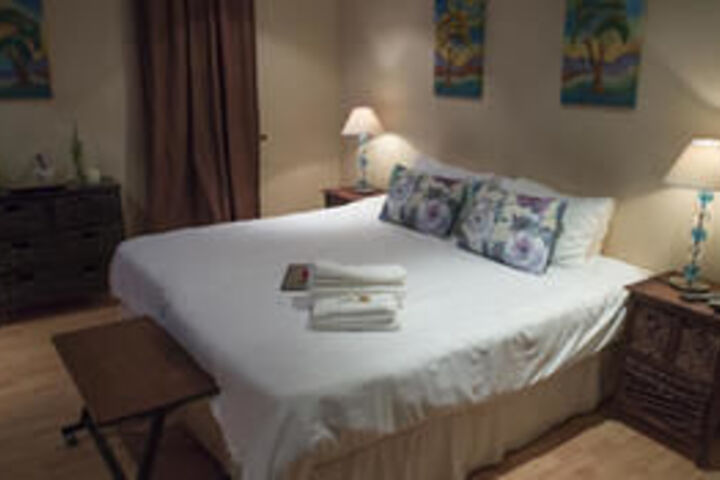 Room 4 of 6