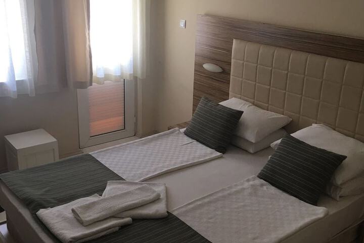 Room 3 of 16