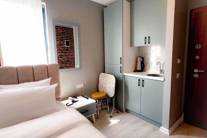 Room 7 of 22