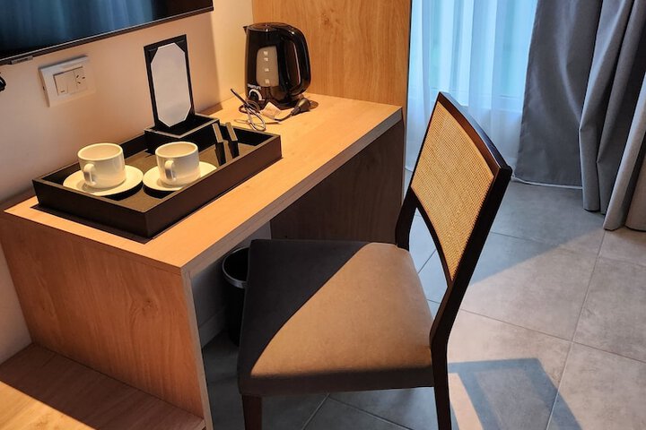 Room 15 of 42