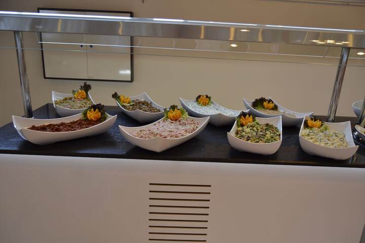 Dining 46 of 83