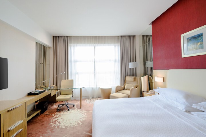 Room 18 of 41