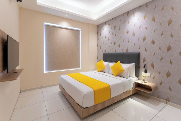Room 20 of 33