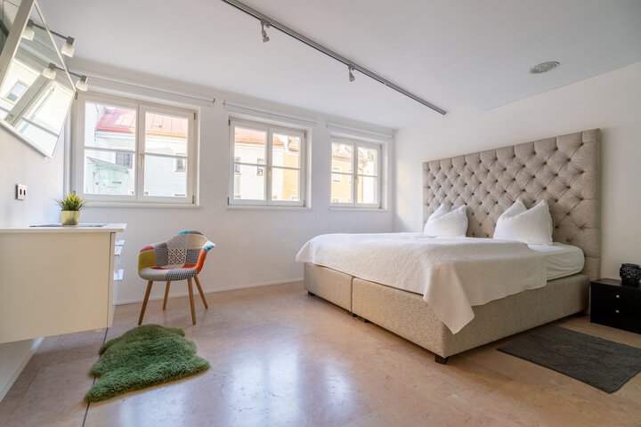 Room 20 of 108