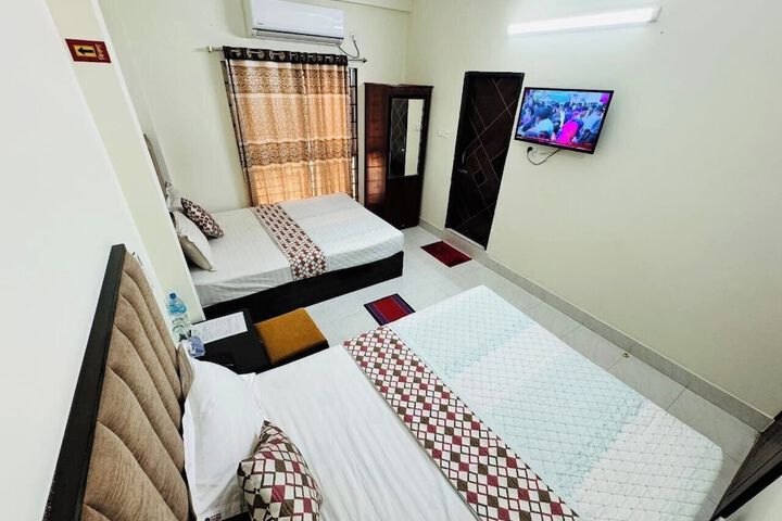 Room 18 of 35