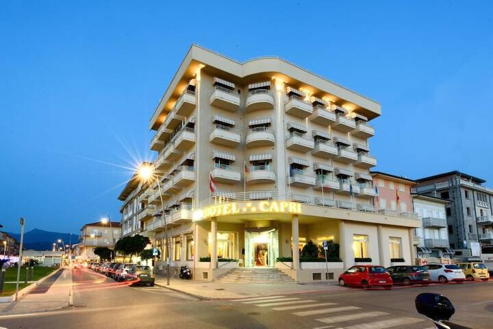 Hotel Entry