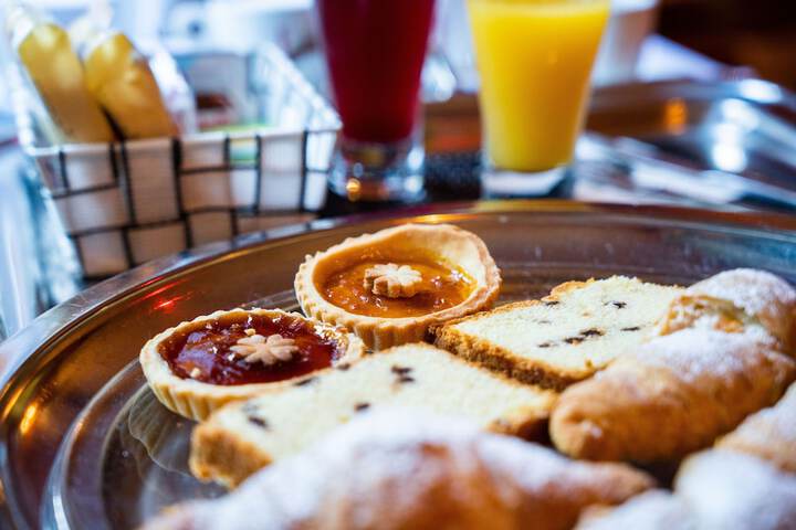 Breakfast/Coffee Service 129 of 149