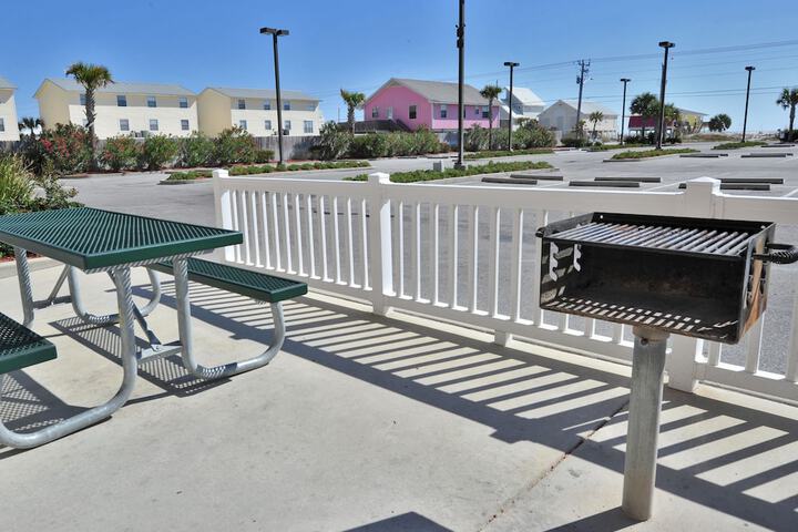 BBQ/picnic area