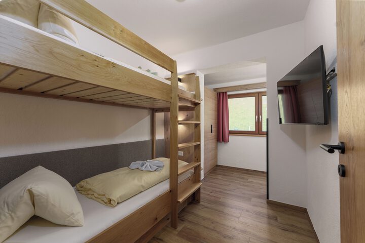 Room 10 of 69