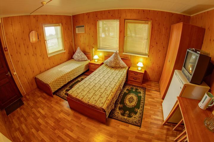 Room 33 of 45
