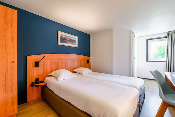 Room 20 of 43
