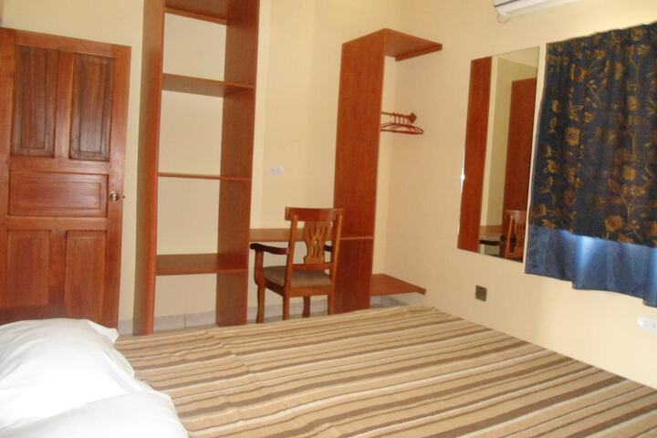 Room 3 of 59