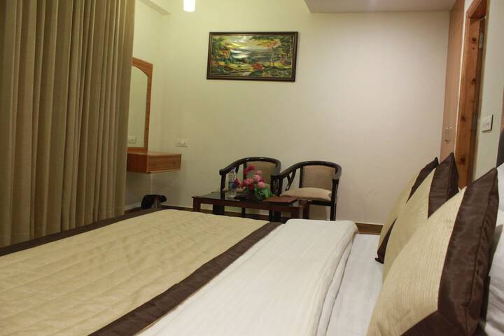 Room 12 of 87