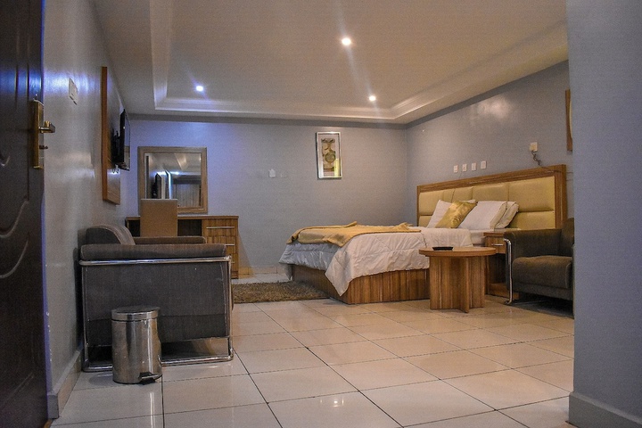 Room 21 of 41