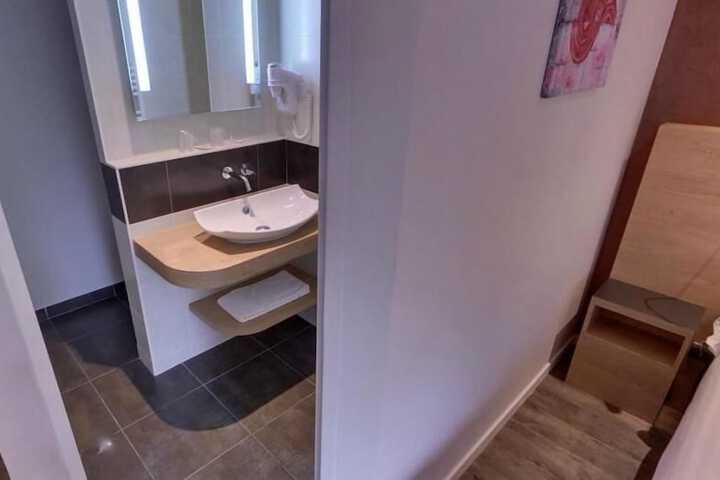 Room 14 of 58