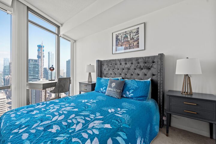Room 32 of 195