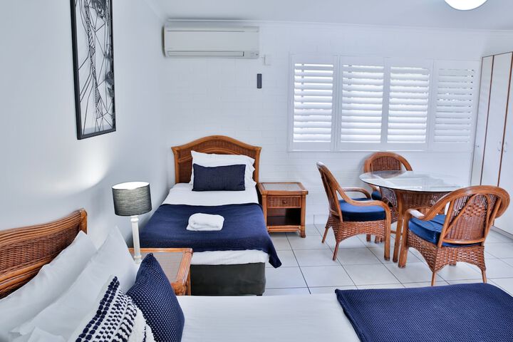 Room 14 of 94