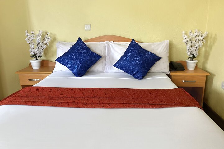 Room 5 of 37