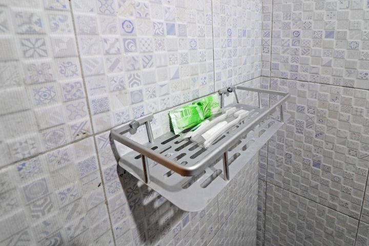 Room 17 of 25