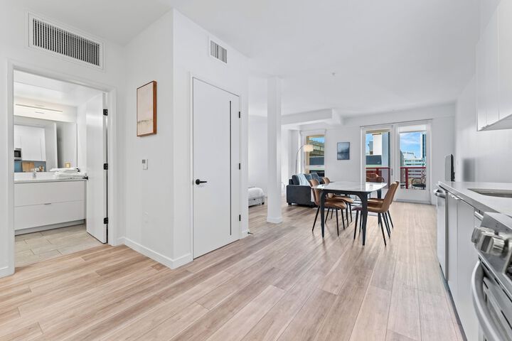 Room 8 of 25