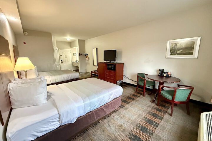 2 Double Beds (5 of 11)
