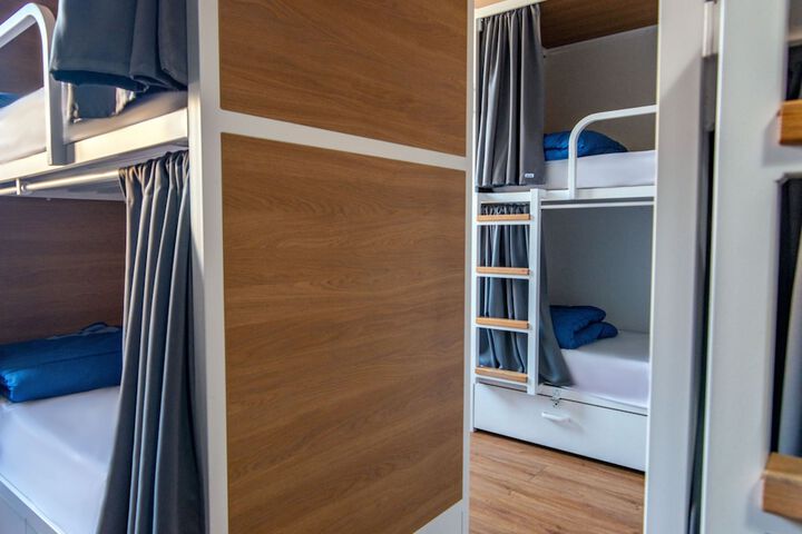 Room 8 of 48