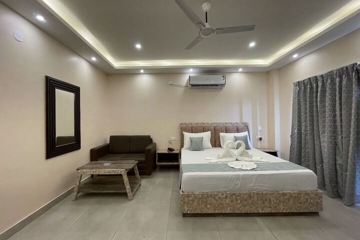 Room 12 of 44