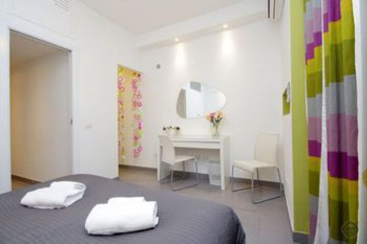 Room 13 of 64