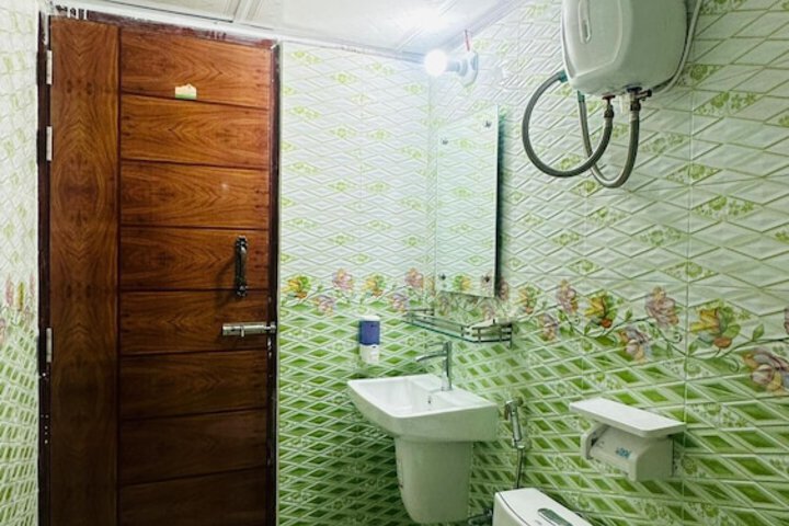 Room 18 of 21