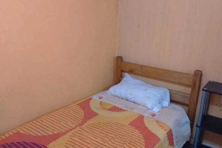 Room 6 of 23