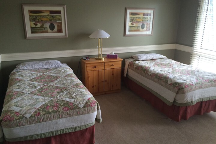 Room 4 of 19