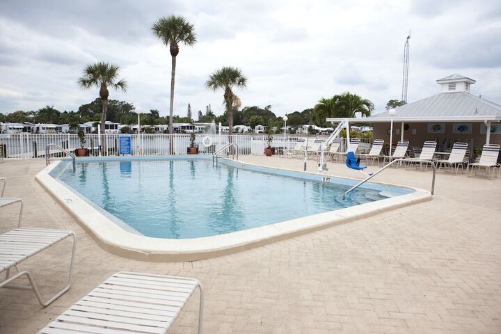 Pool 9 of 20