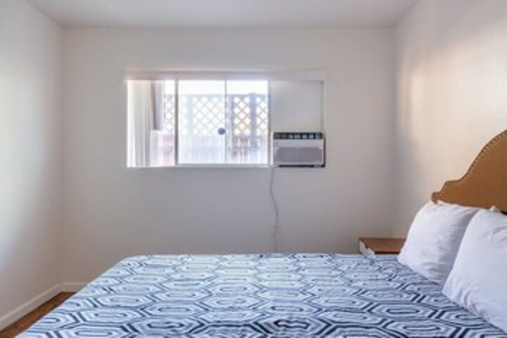 Room 89 of 117