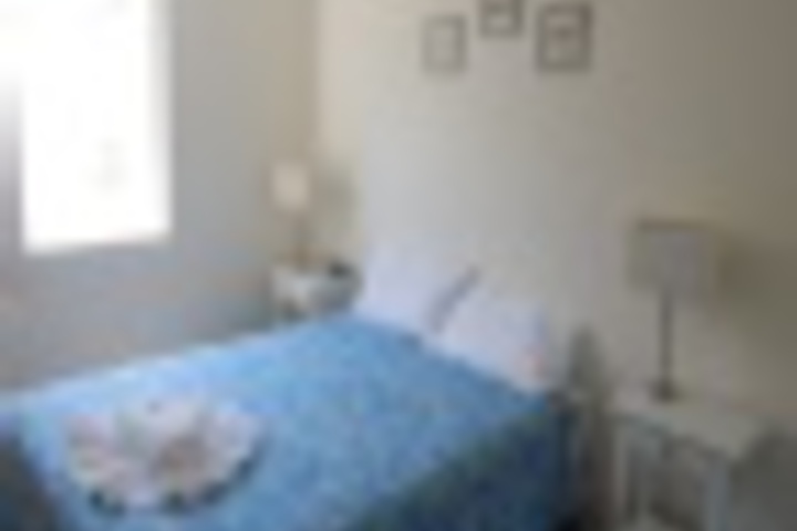 Room 3 of 560