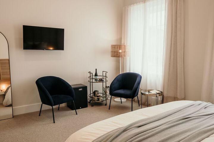 Room 12 of 46