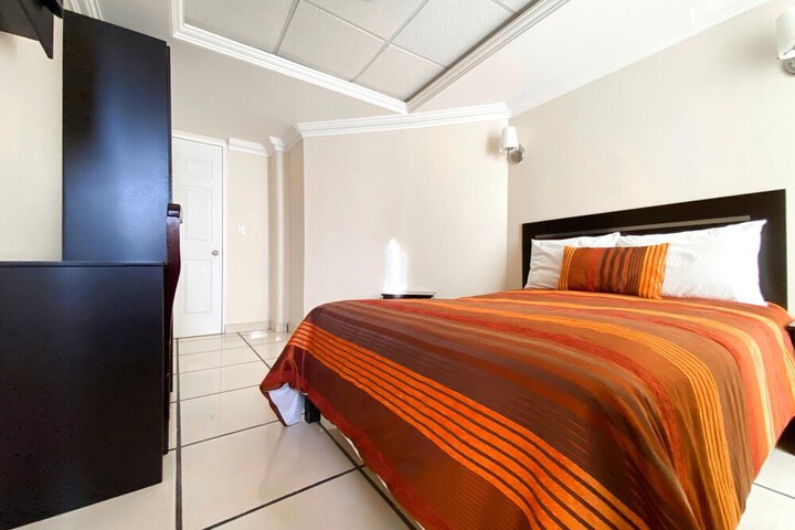 Room 34 of 47