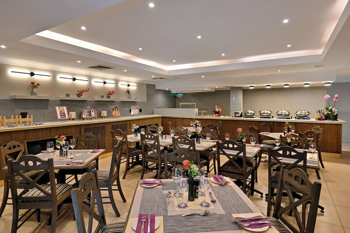 Dining Photos