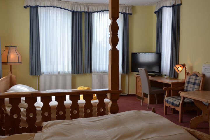 Room 5 of 30