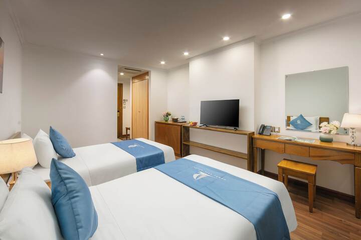 Room 25 of 72
