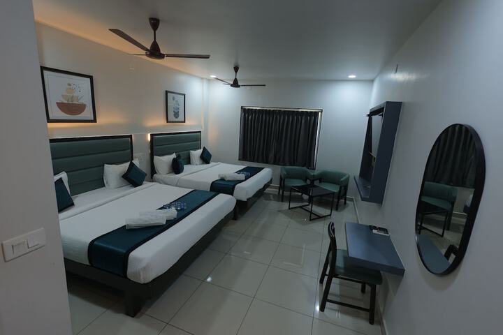 Room 17 of 48