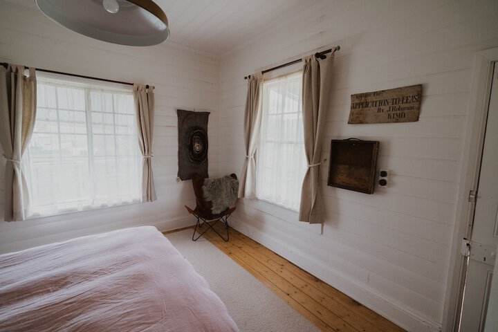 Room 43 of 164