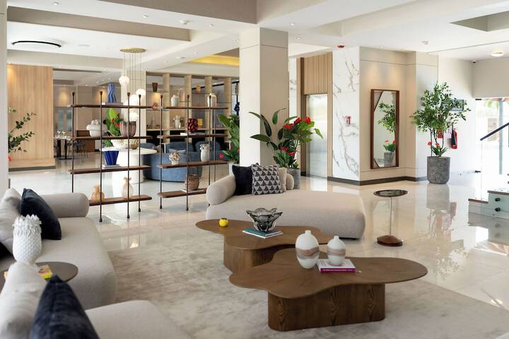 Hotel Interior 12 of 71