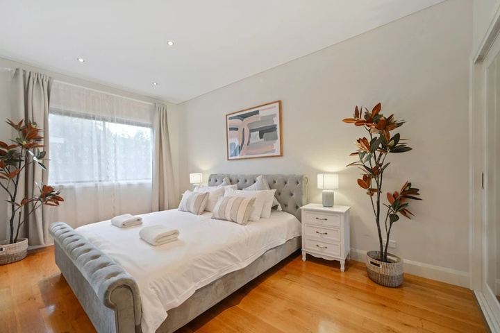 Room 2 of 12