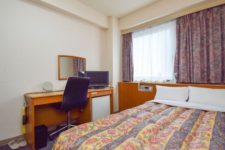 Room 30 of 105