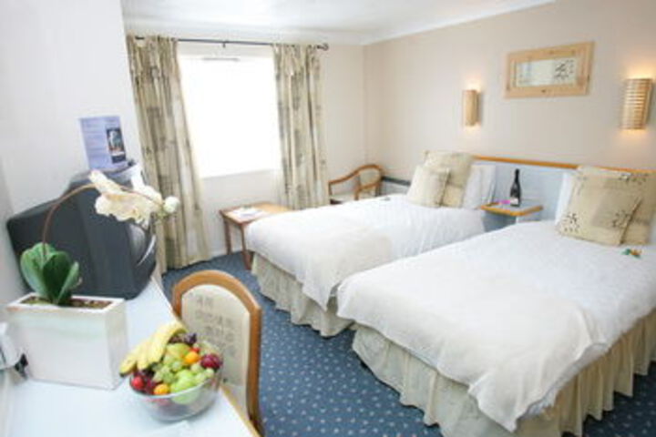Room 43 of 61